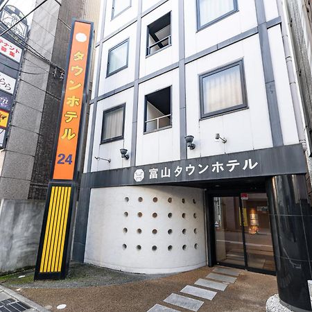Toyama Town Hotel Toyama Station Exterior foto
