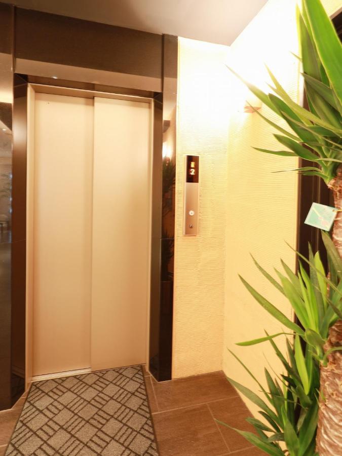 Toyama Town Hotel Toyama Station Exterior foto